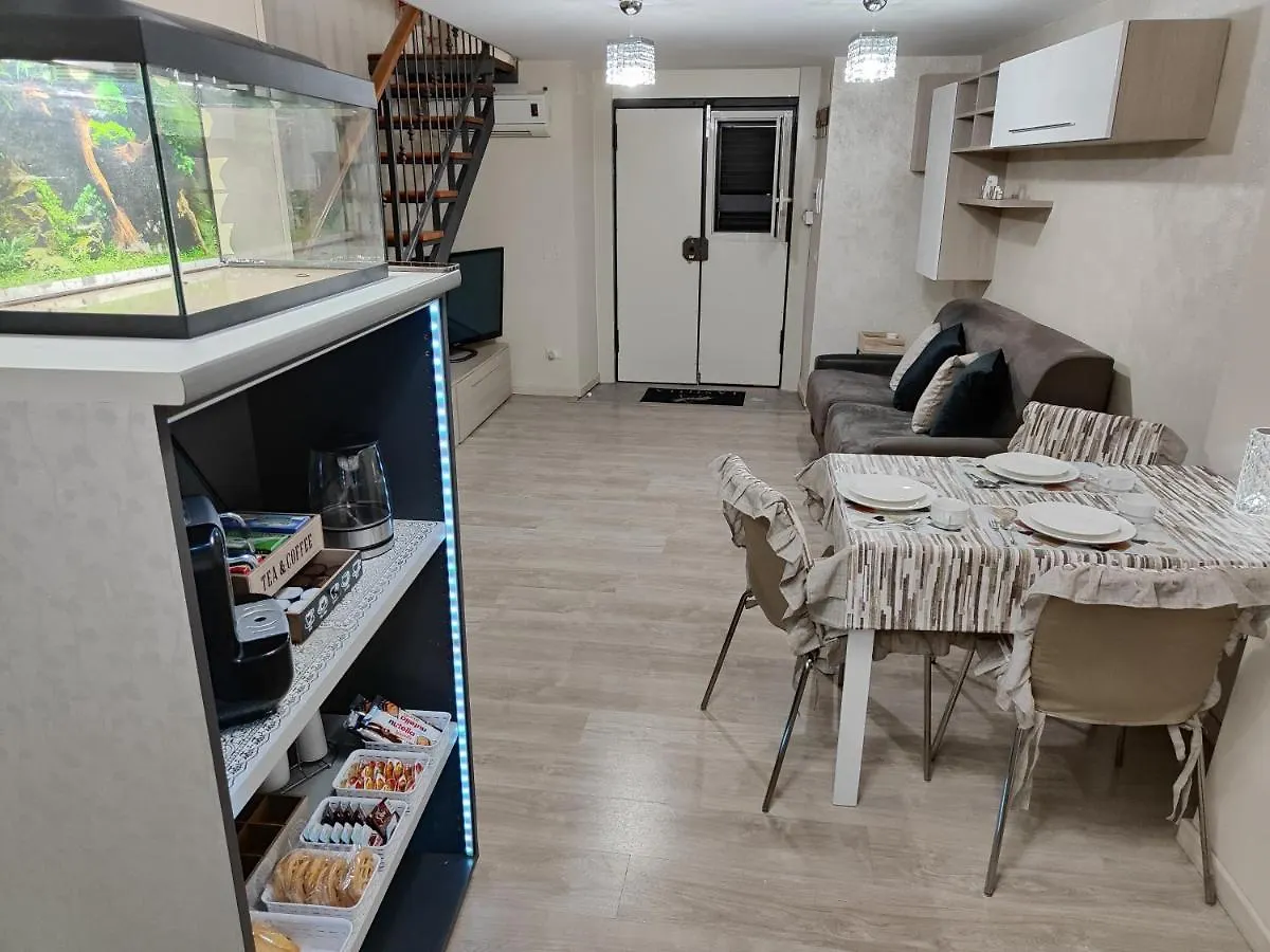 La Stella Apartment Naples 0*,  Italy